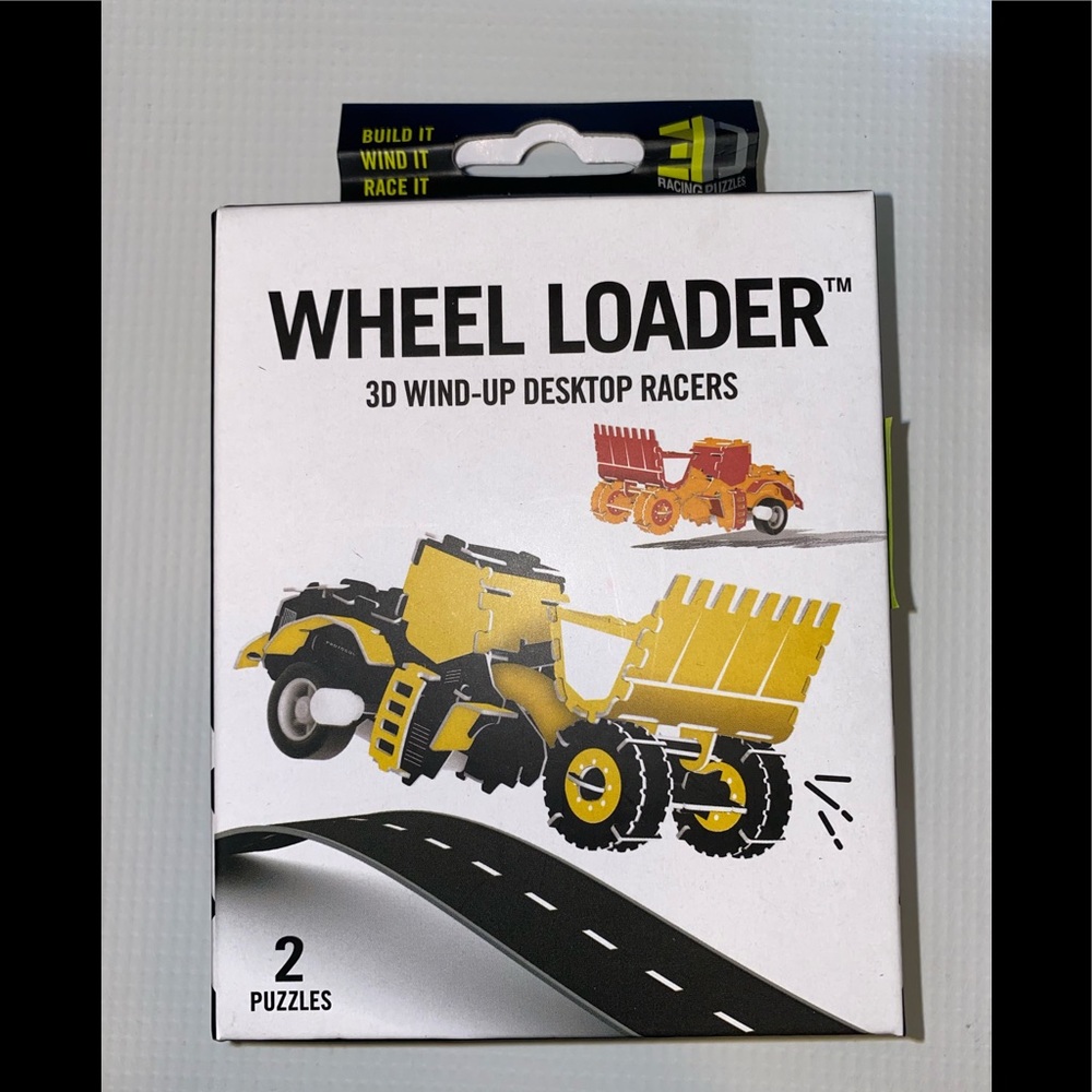 2 puzzles Wheel Loader 3D wind up racers